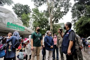 Libur Lebaran, Pemkot Bandung Masif Lakukan Rapid Test Antigen Secara Acak Di Berbagai Tempat Wisata