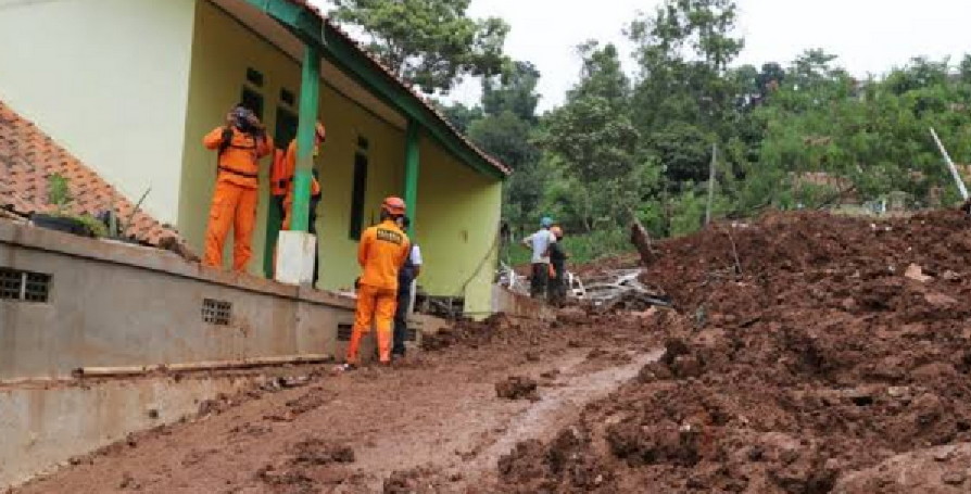 Waspada Bencana Hidrometeorologi di 2 Kabupaten dan Kota di Jawa Barat, Berikut Daftar Wilayahnya